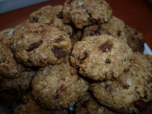 kókuszos-csokis zabkeksz